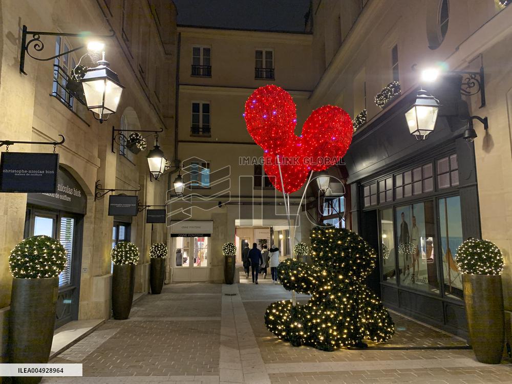 Illustration - Christmas in Paris