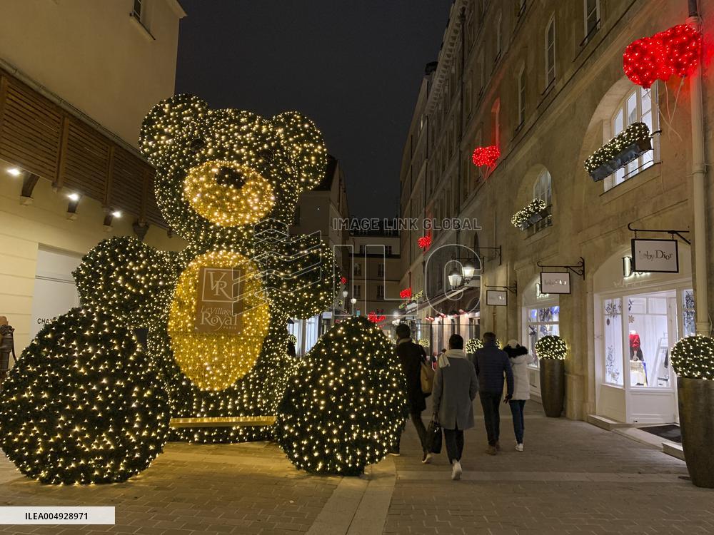 Illustration - Christmas in Paris