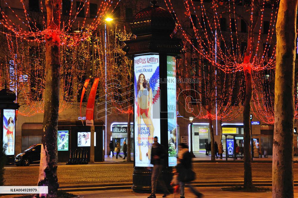 Illustration - Christmas in Paris