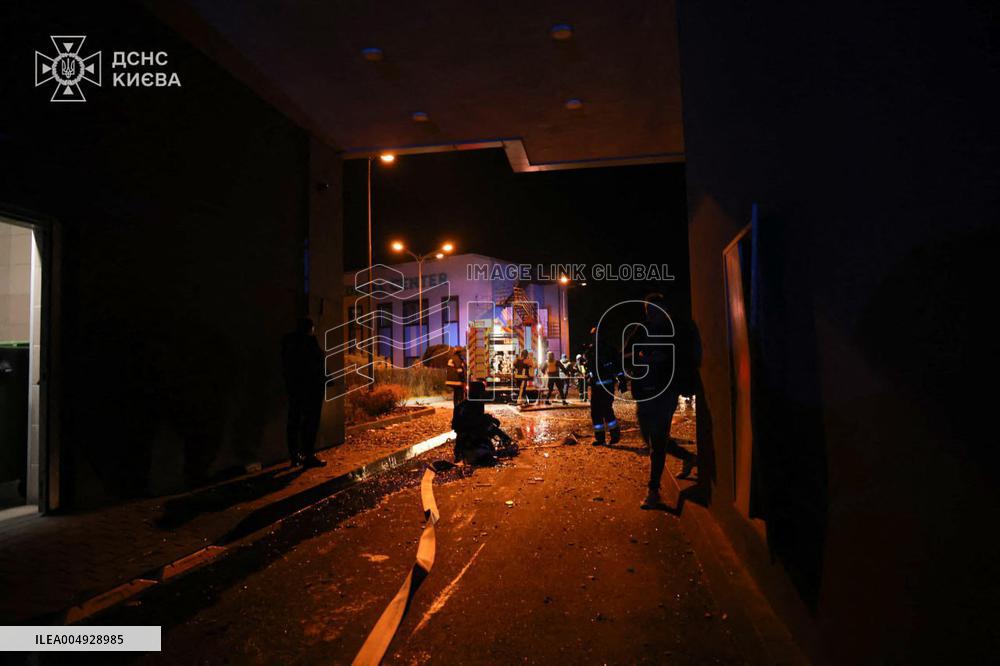 Night Attack in Kyiv Leaves Six Dead - Ukraine