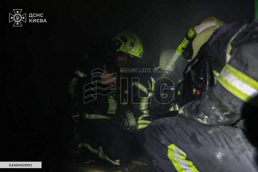 Night Attack in Kyiv Leaves Six Dead - Ukraine