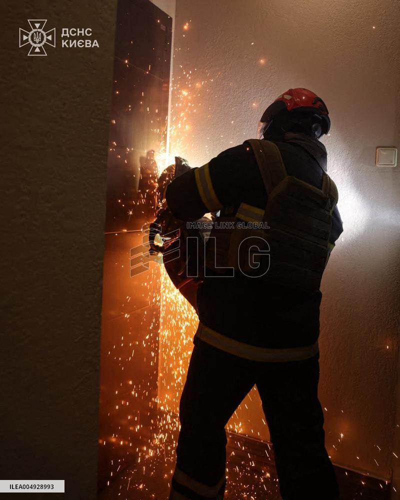 Night Attack in Kyiv Leaves Six Dead - Ukraine