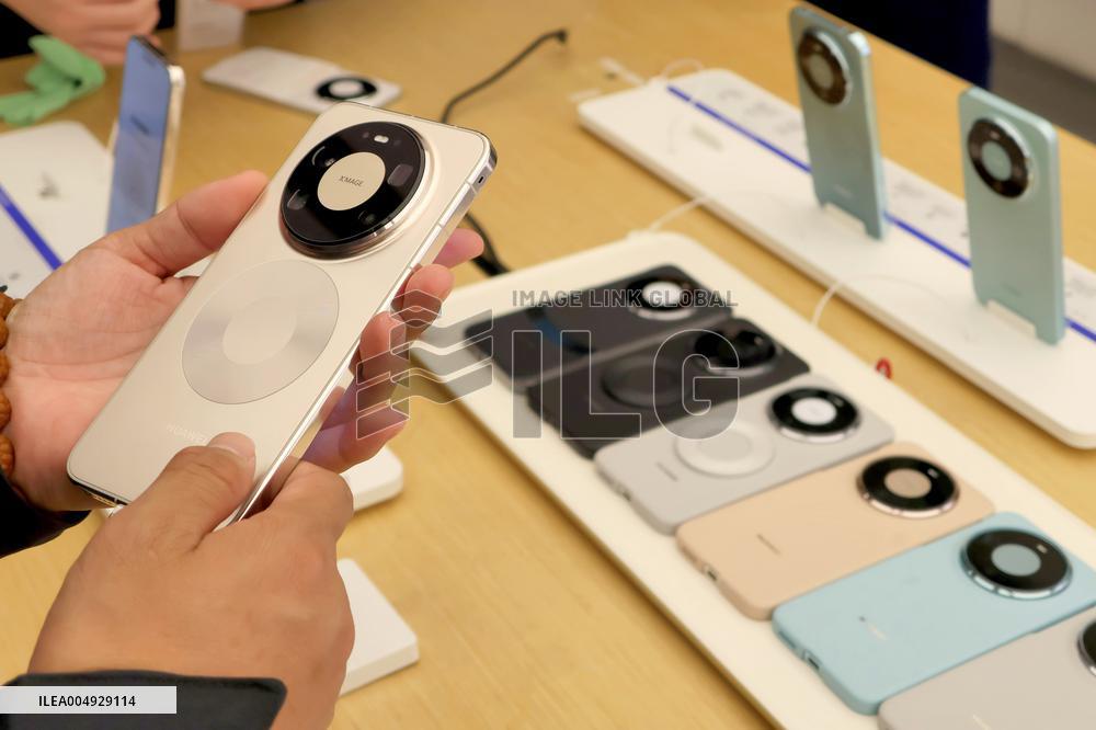 HUAWEI Mate80 Smartphone