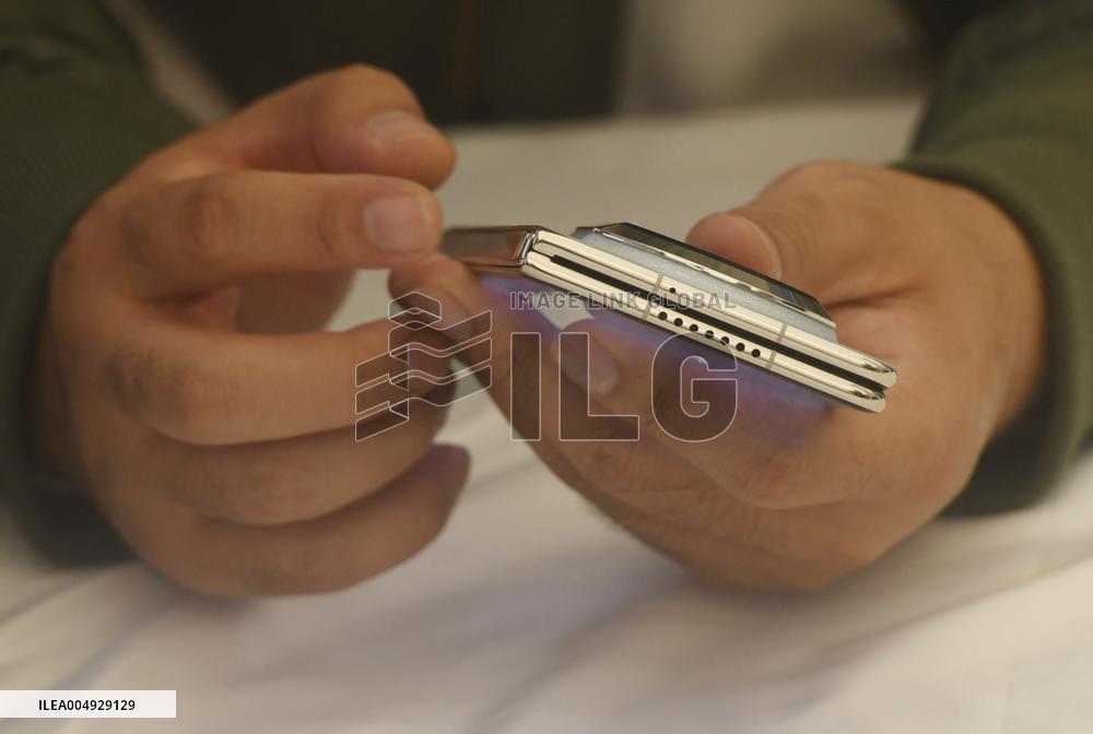 HUAWEI Mate 80 Mate X7 Smartphone