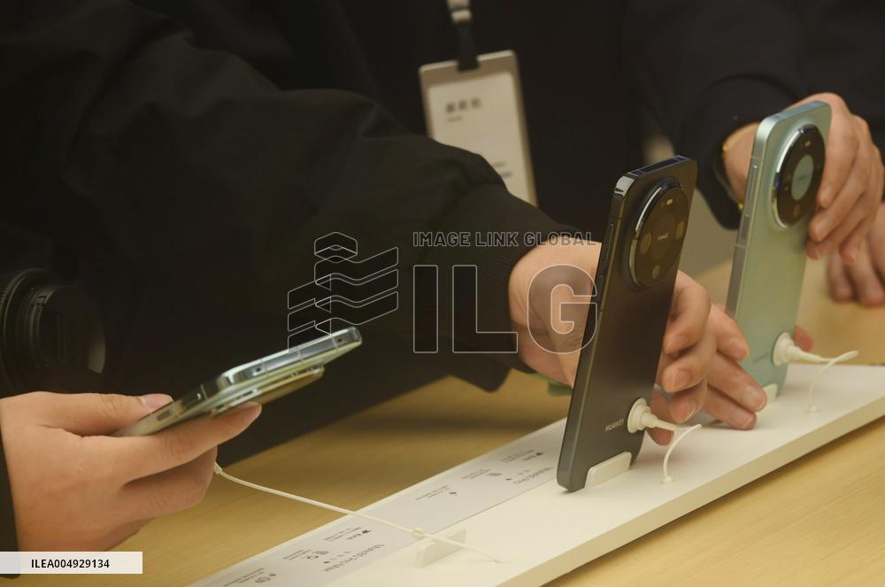 HUAWEI Mate 80 Mate X7 Smartphone