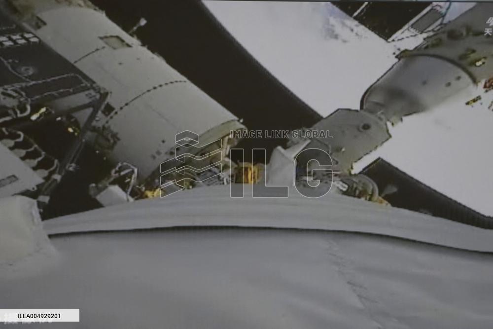 China Sends Shenzhou-22 To Orbit - Jiuquan