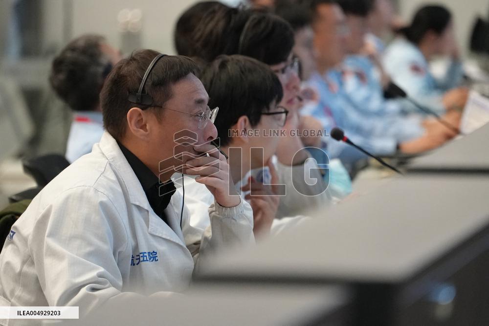 China Sends Shenzhou-22 To Orbit - Jiuquan