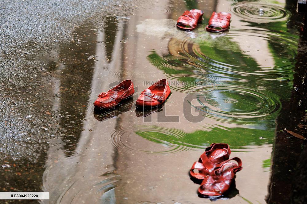 Zapatos Rojos Installation Inauguration - Rome