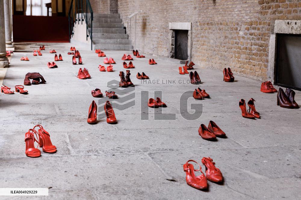 Zapatos Rojos Installation Inauguration - Rome