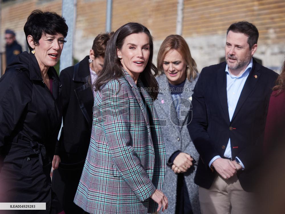 Queen Letizia At Tribute To Alejandro Amenabar - Tudela