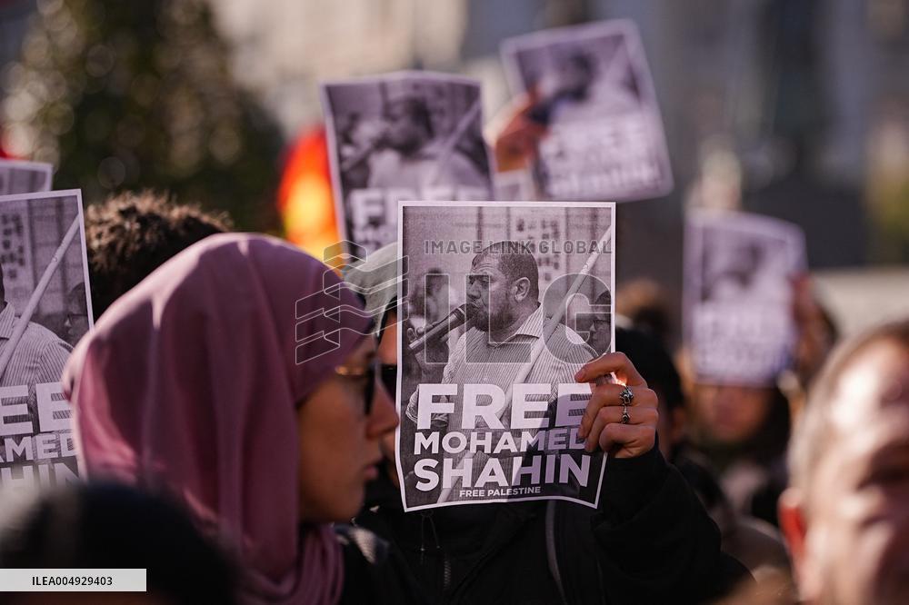 Sit-in For Imam Shahin Expelled From Italy - Torino