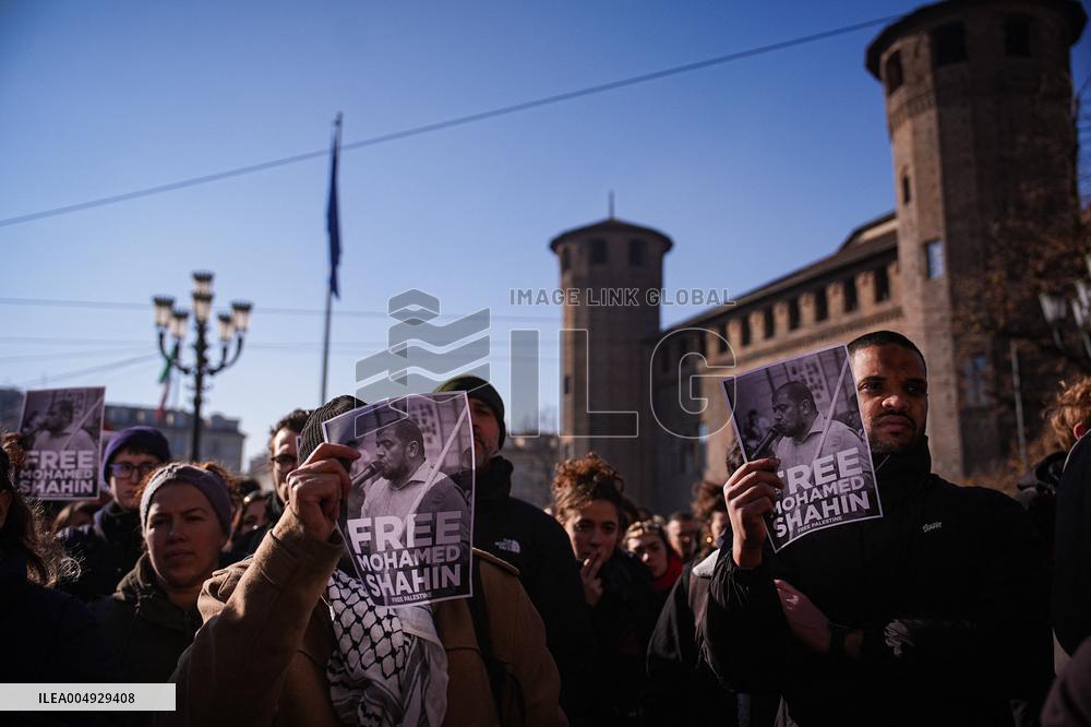 Sit-in For Imam Shahin Expelled From Italy - Torino