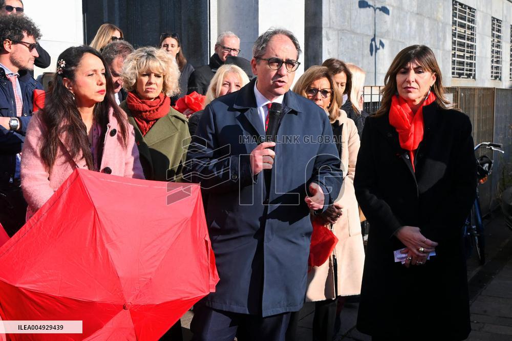 Flash Mob of Female Lawyers In Milan - Italy