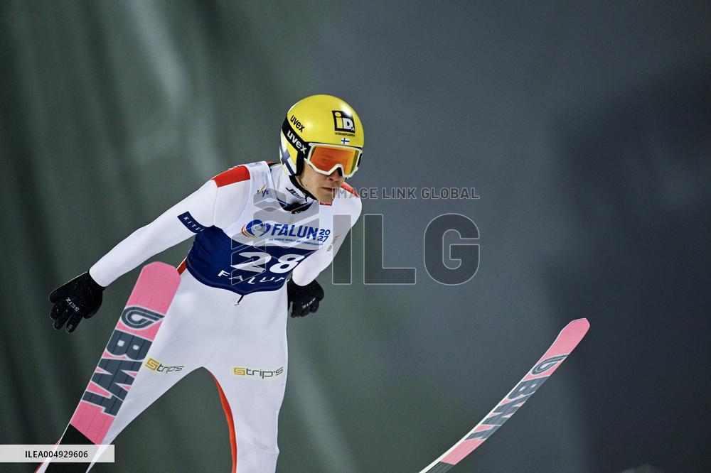 SKI JUMPING WORLD CUP NORMAL HILL