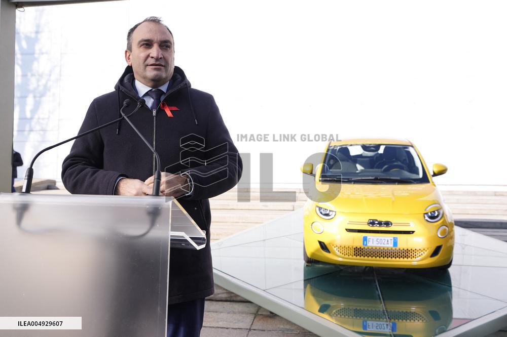 Fiat 500 Hybrid Media Drive In Torino - Italy