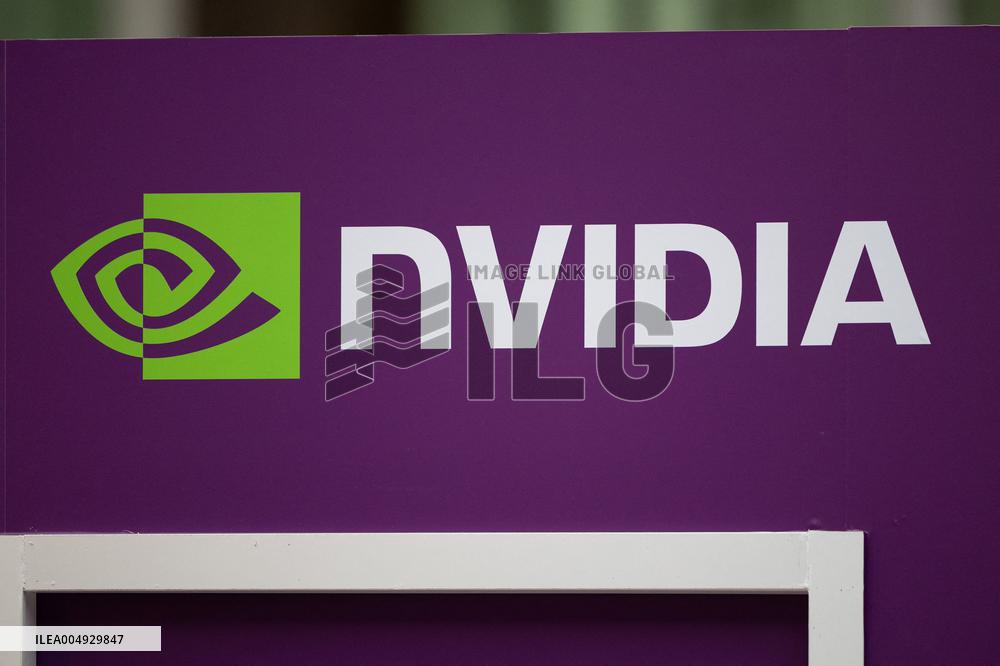 Adopt AI International Summit - Paris