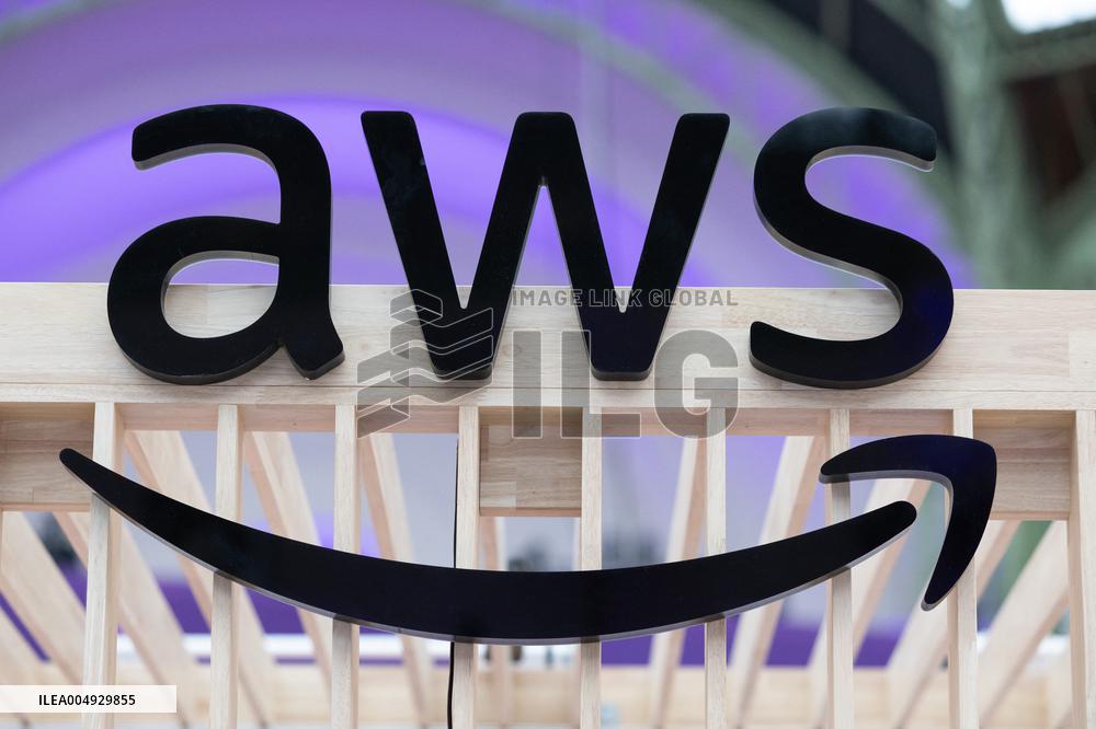 Adopt AI International Summit - Paris