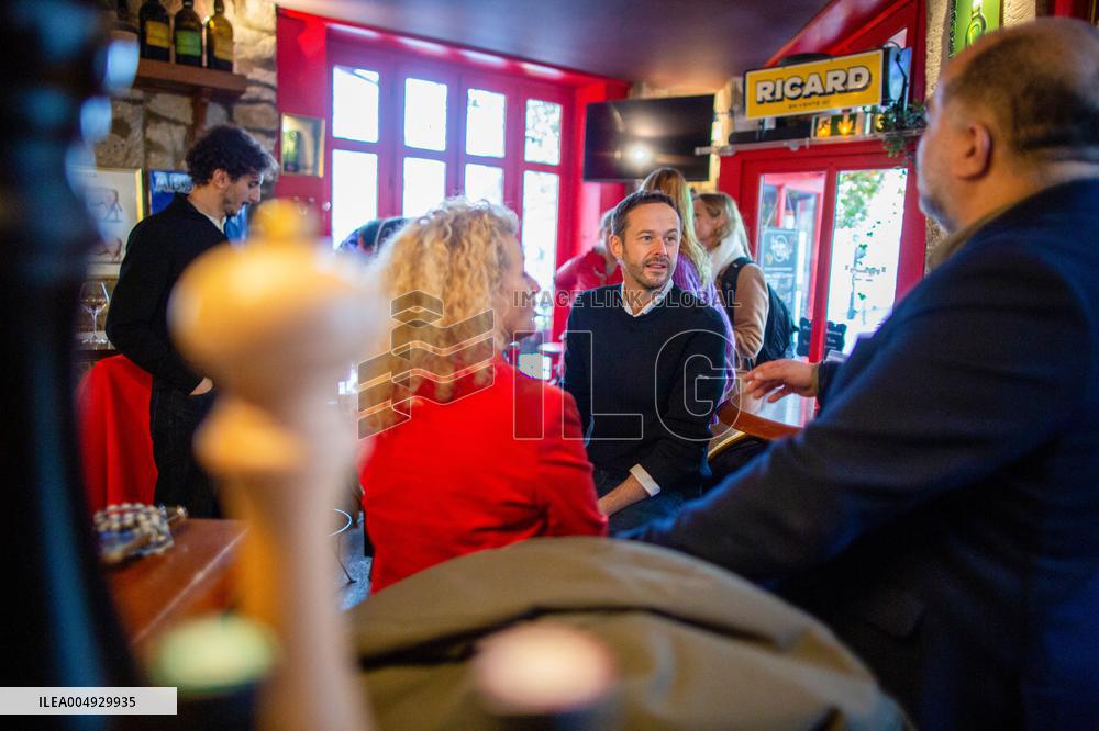 David Belliard Visits A Safe Place For Women - Paris