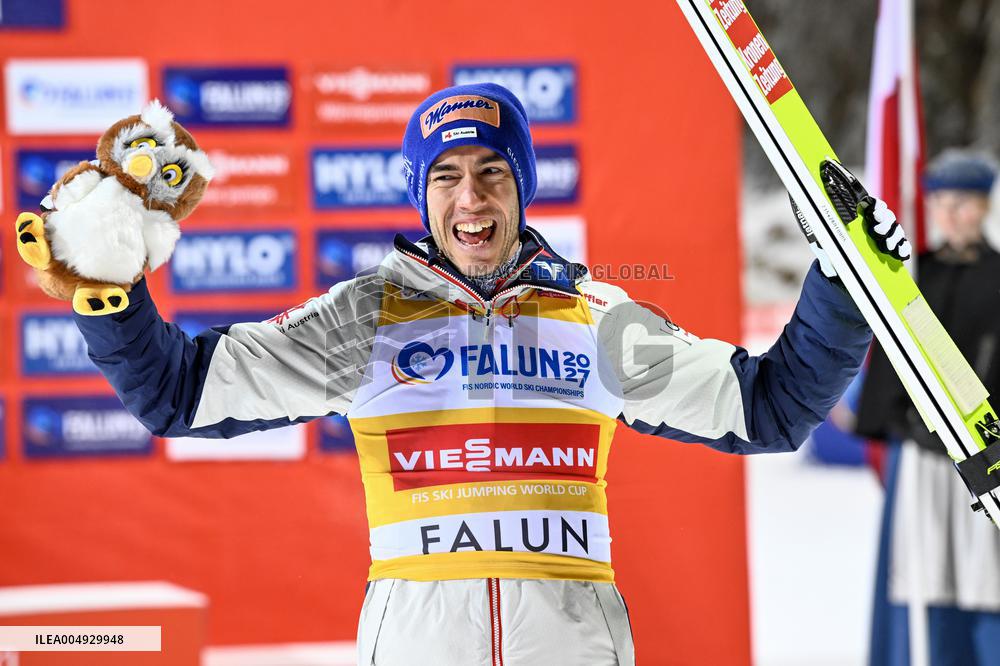 SKI JUMPING WORLD CUP NORMAL HILL