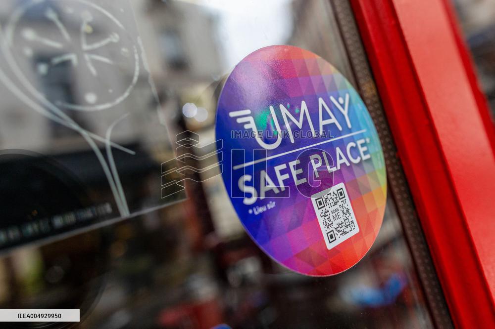 David Belliard Visits A Safe Place For Women - Paris