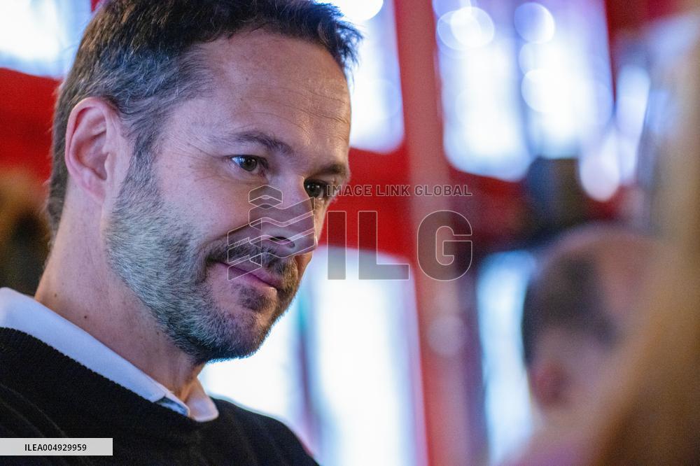 David Belliard Visits A Safe Place For Women - Paris