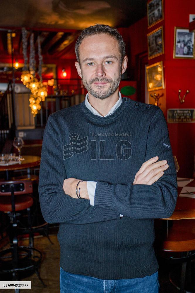 David Belliard Visits A Safe Place For Women - Paris