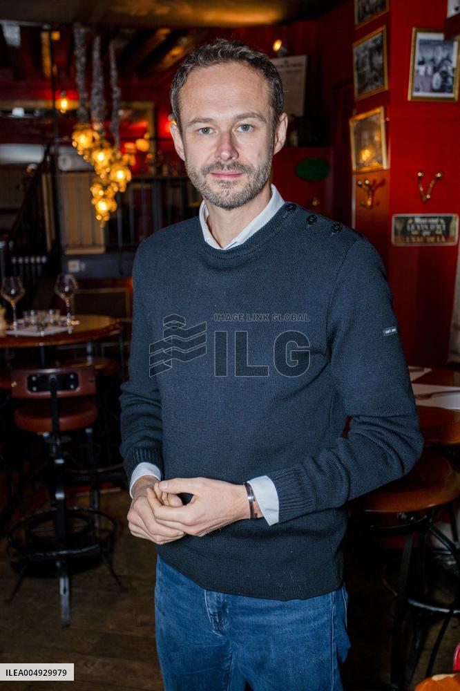 David Belliard Visits A Safe Place For Women - Paris