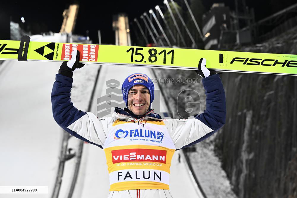 SKI JUMPING WORLD CUP NORMAL HILL