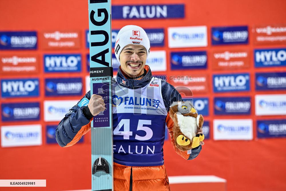 SKI JUMPING WORLD CUP NORMAL HILL