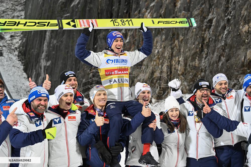 SKI JUMPING WORLD CUP NORMAL HILL