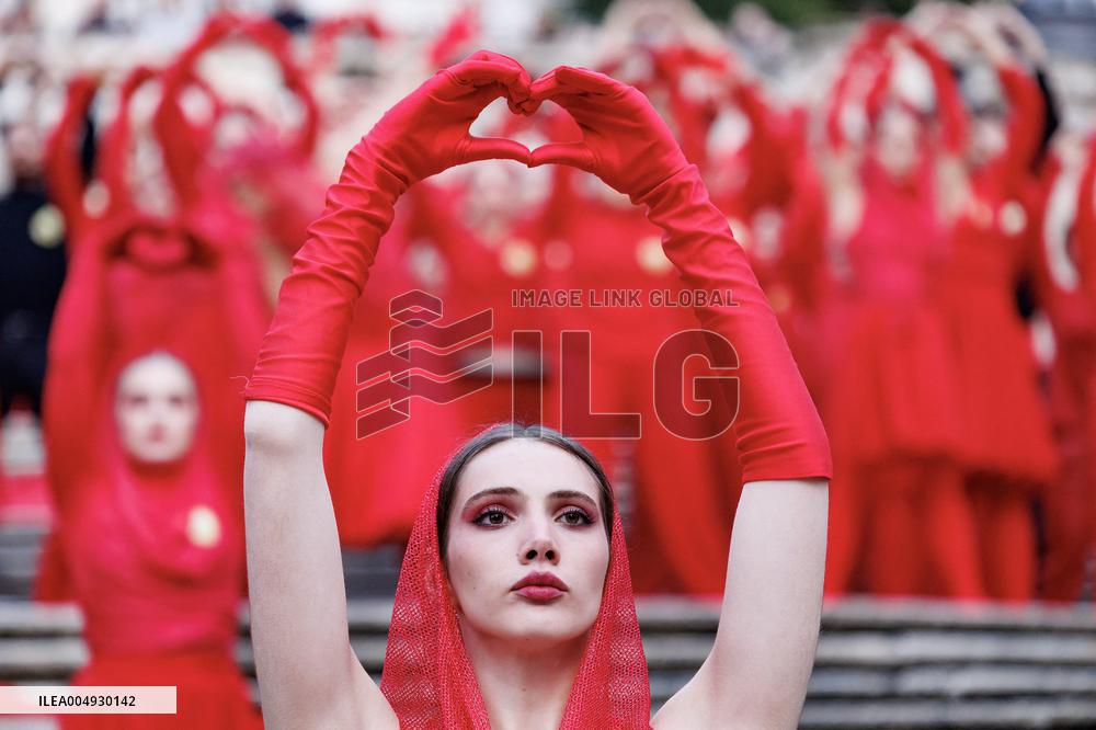Performance Against Violence Against Women - Rome