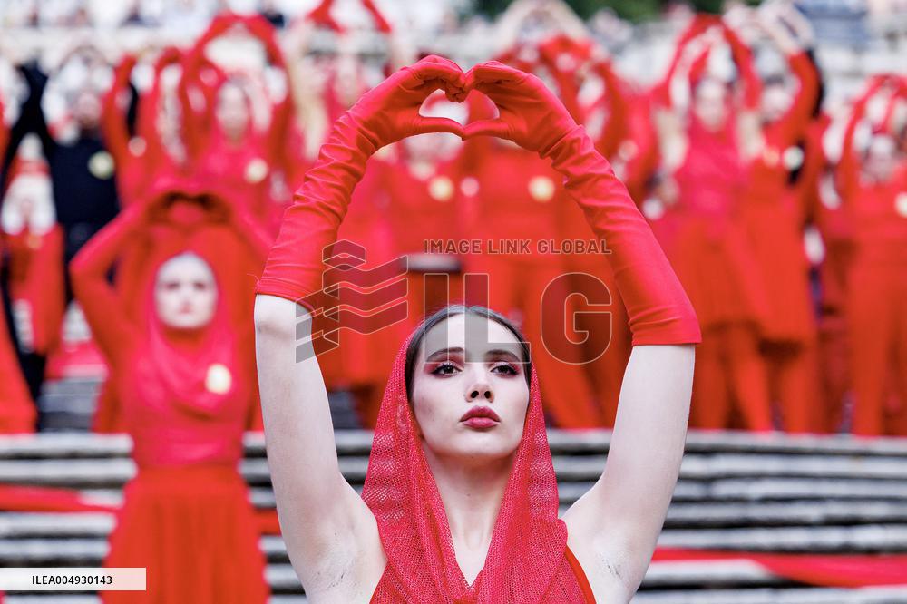 Performance Against Violence Against Women - Rome