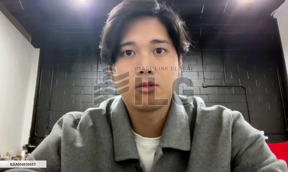 Dodgers star Ohtani meets media online