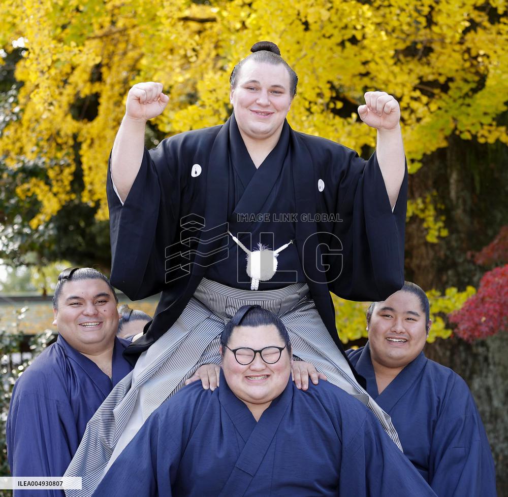 Sumo: Aonishiki earns promotion to ozeki