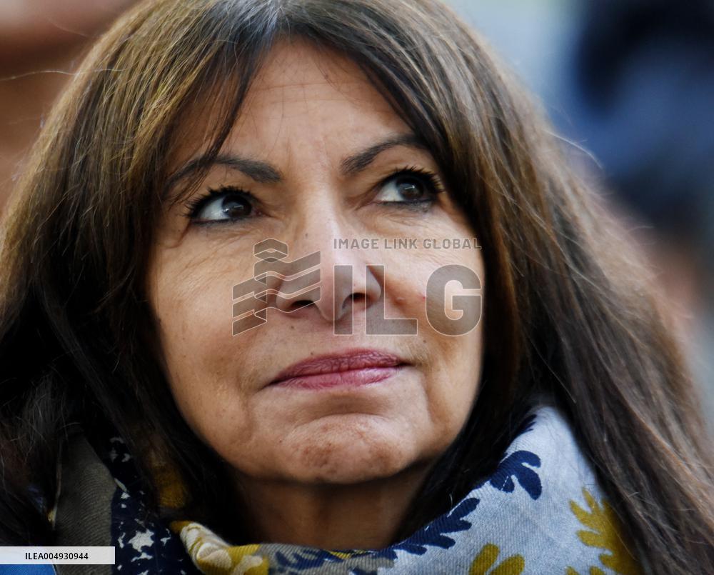 Anne Hidalgo Inaugurates The Allee Alexis Gruss - Paris