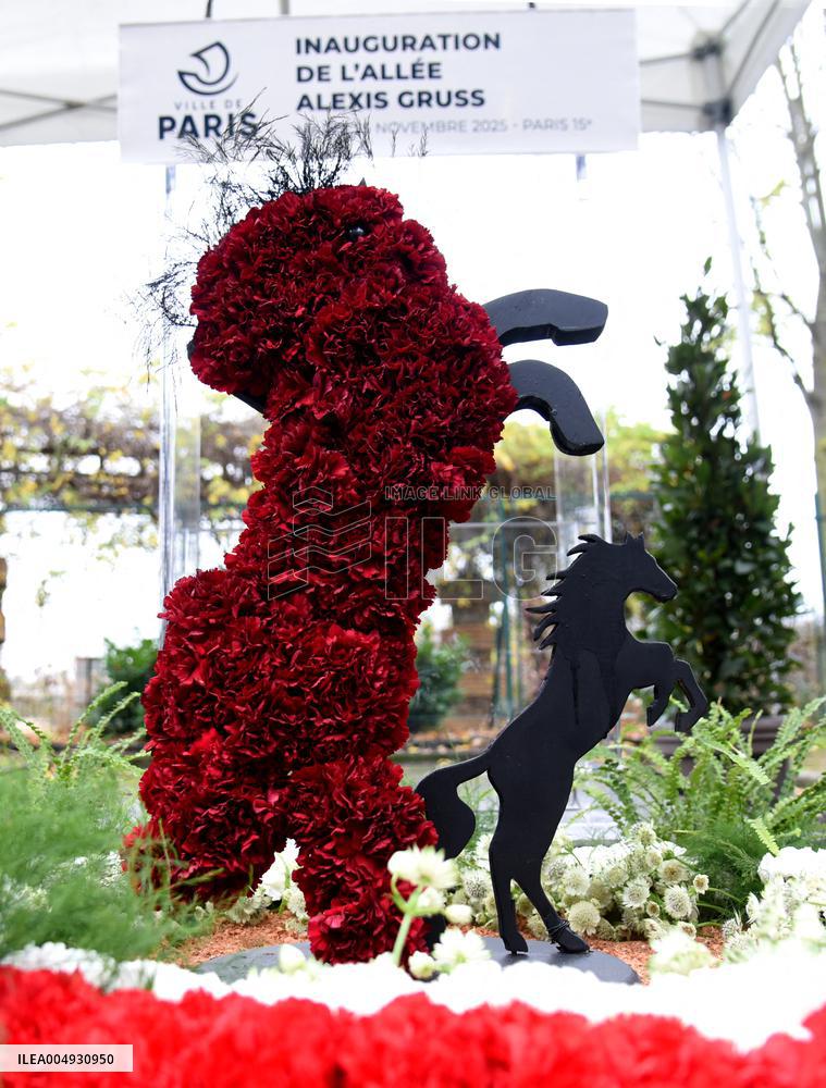 Anne Hidalgo Inaugurates The Allee Alexis Gruss - Paris