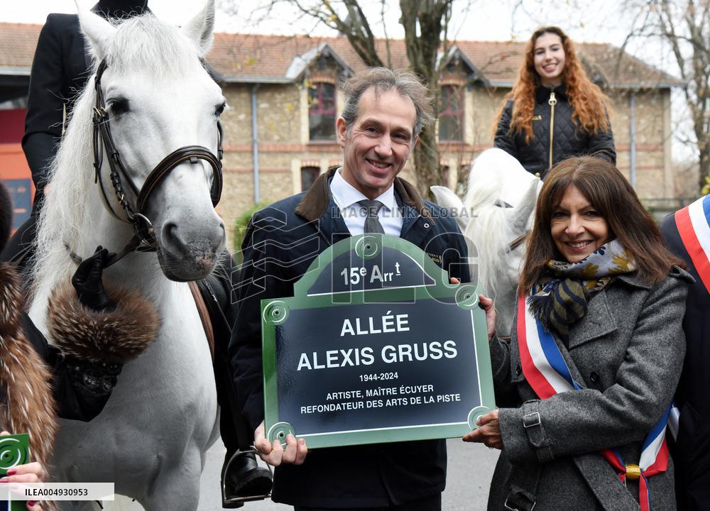 Anne Hidalgo Inaugurates The Allee Alexis Gruss - Paris