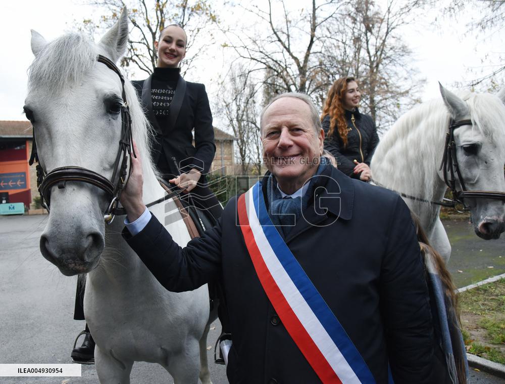 Anne Hidalgo Inaugurates The Allee Alexis Gruss - Paris