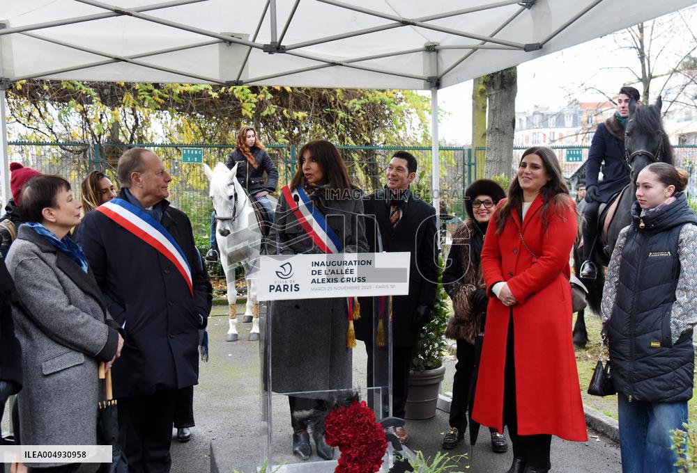 Anne Hidalgo Inaugurates The Allee Alexis Gruss - Paris