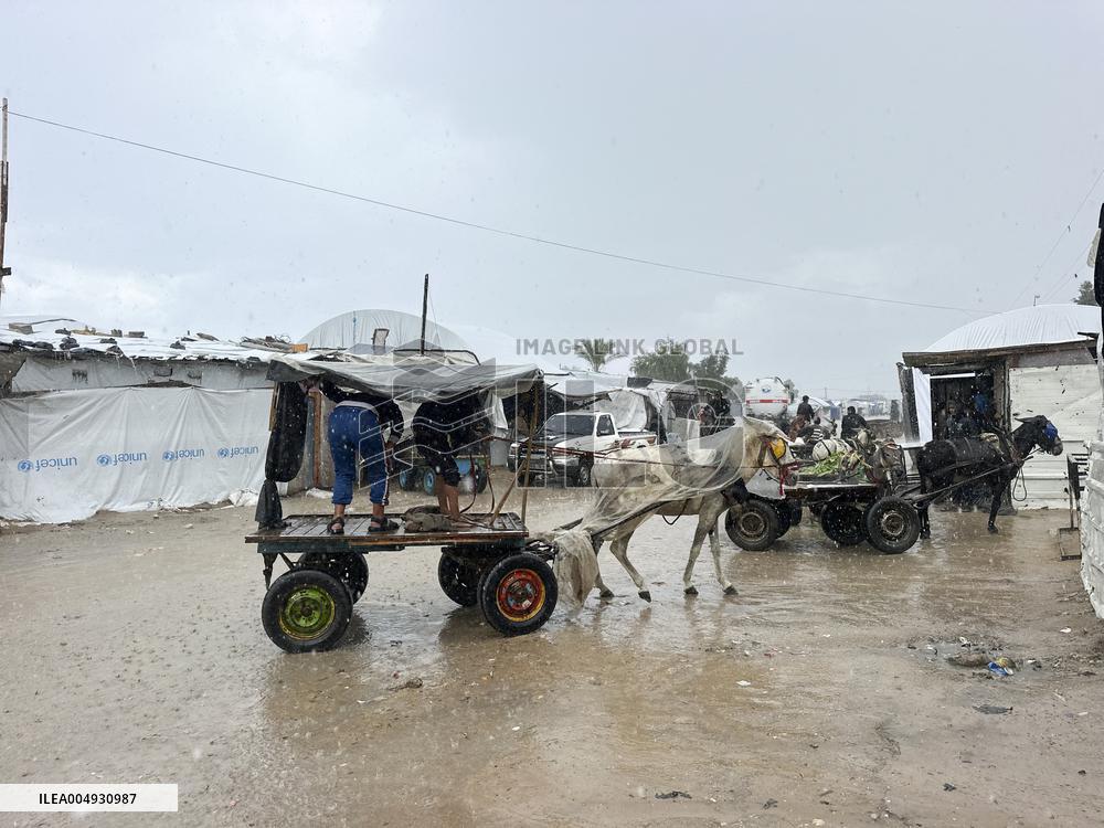 Al Mawasi Storm Destroys Displaced Tents - Gaza