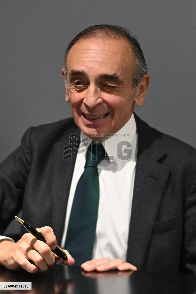 Eric Zemmour Book Signing - Paris
