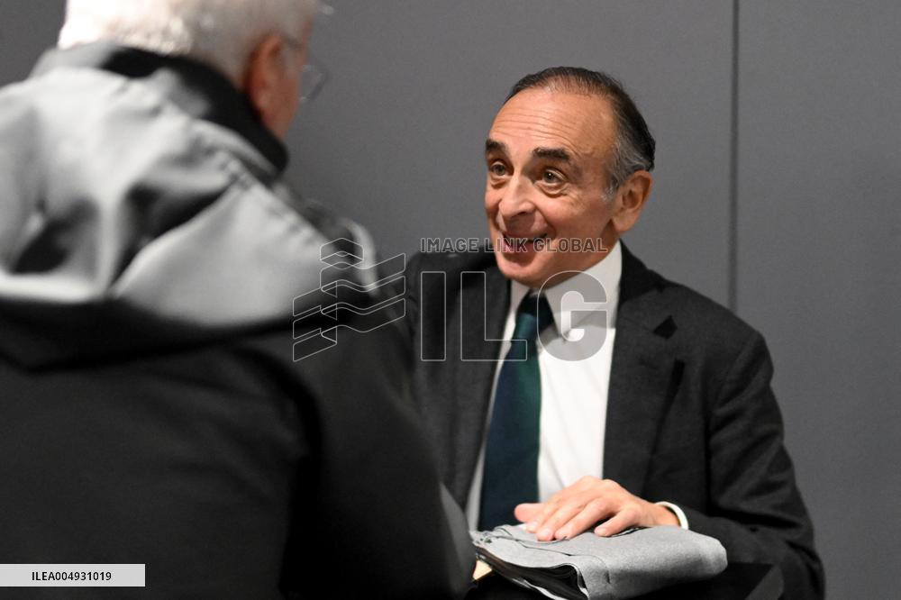Eric Zemmour Book Signing - Paris