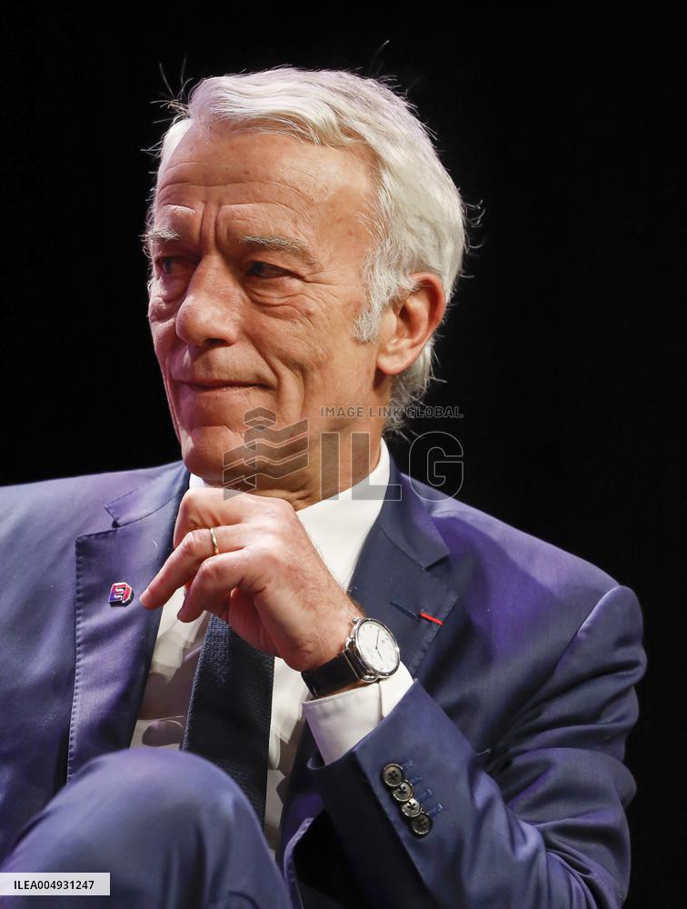 Medef Colloque Pensez Entreprise De Demain - Paris