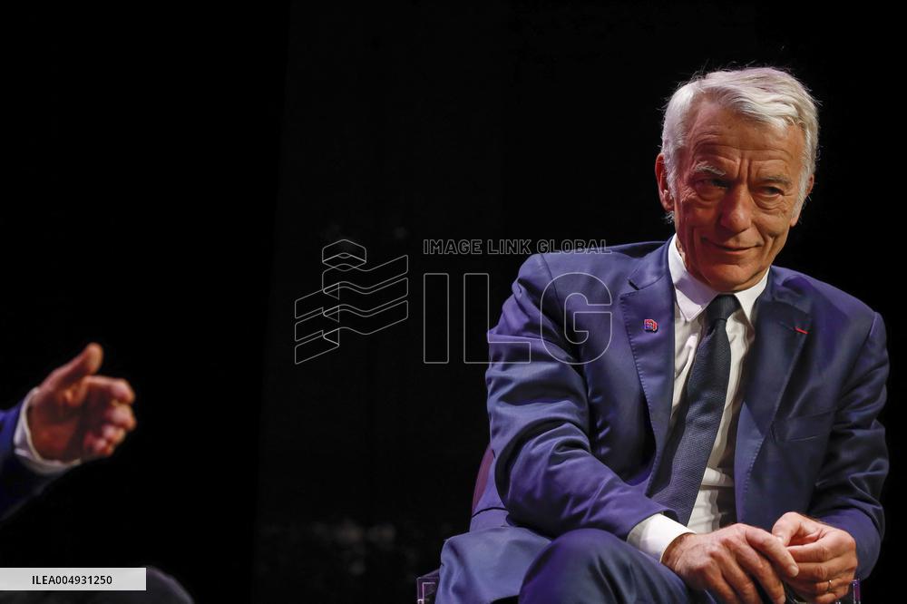 Medef Colloque Pensez Entreprise De Demain - Paris