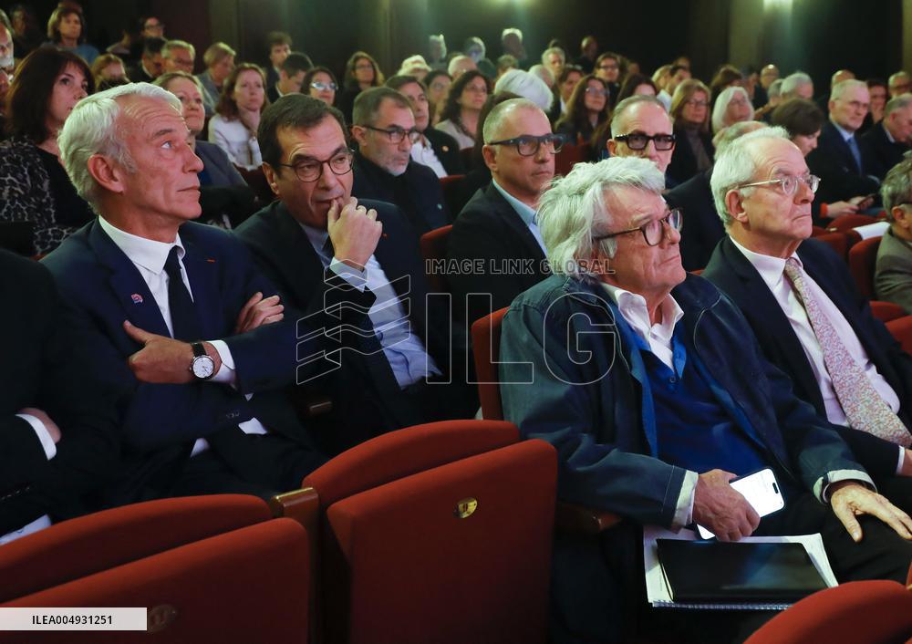 Medef Colloque Pensez Entreprise De Demain - Paris