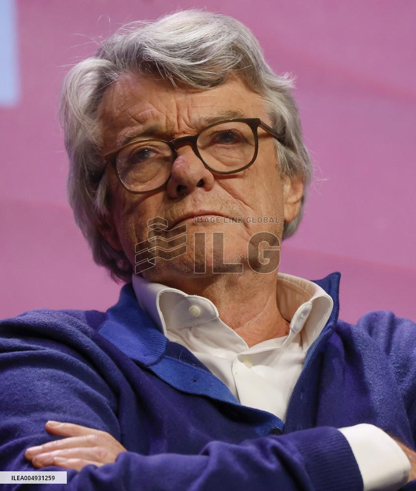 Medef Colloque Pensez Entreprise De Demain - Paris