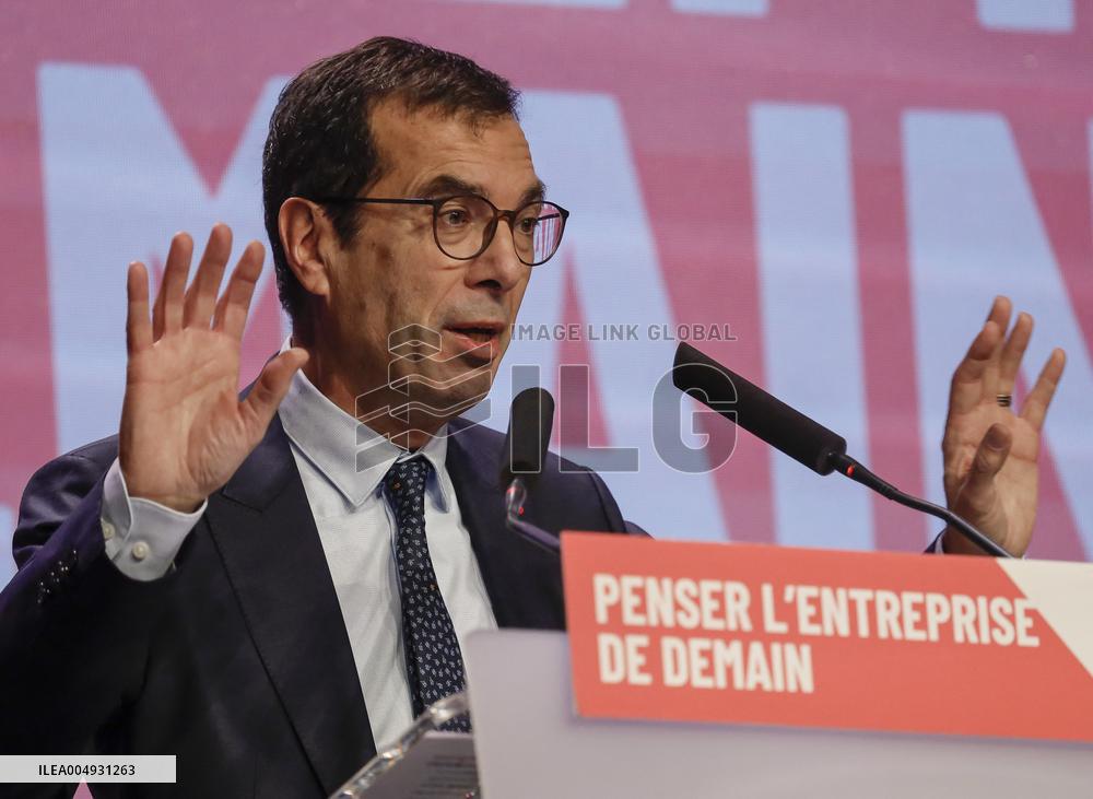 Medef Colloque Pensez Entreprise De Demain - Paris