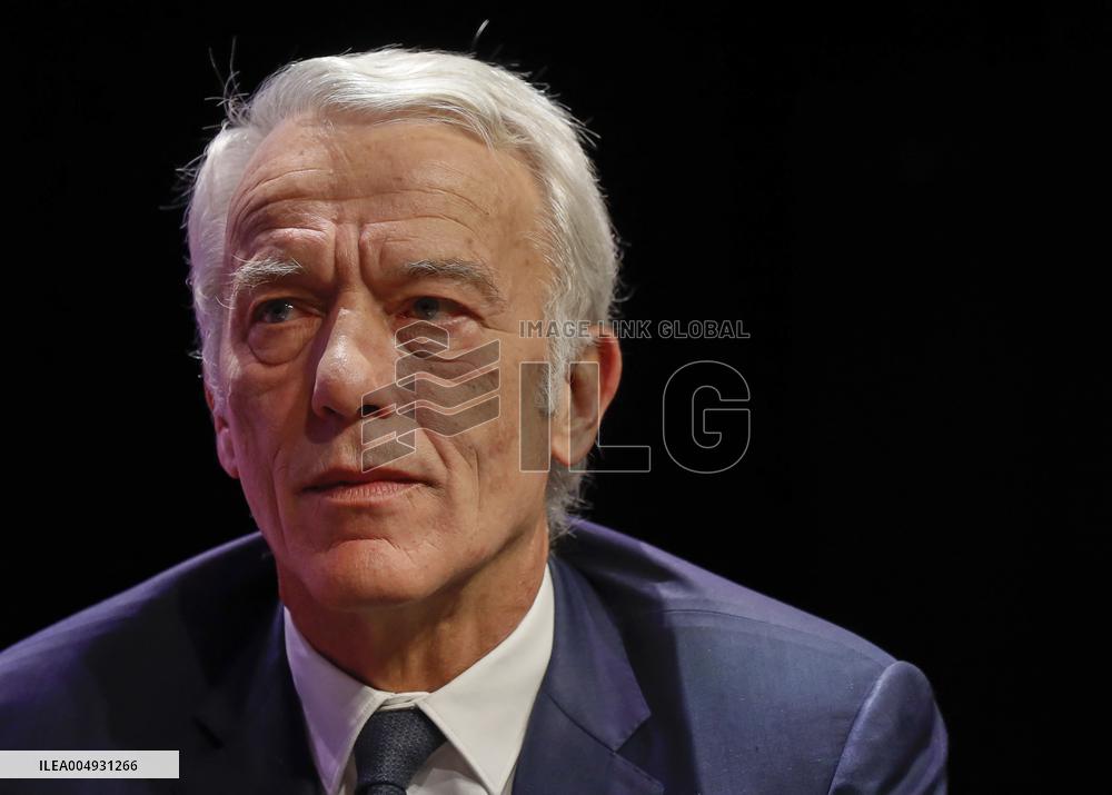 Medef Colloque Pensez Entreprise De Demain - Paris