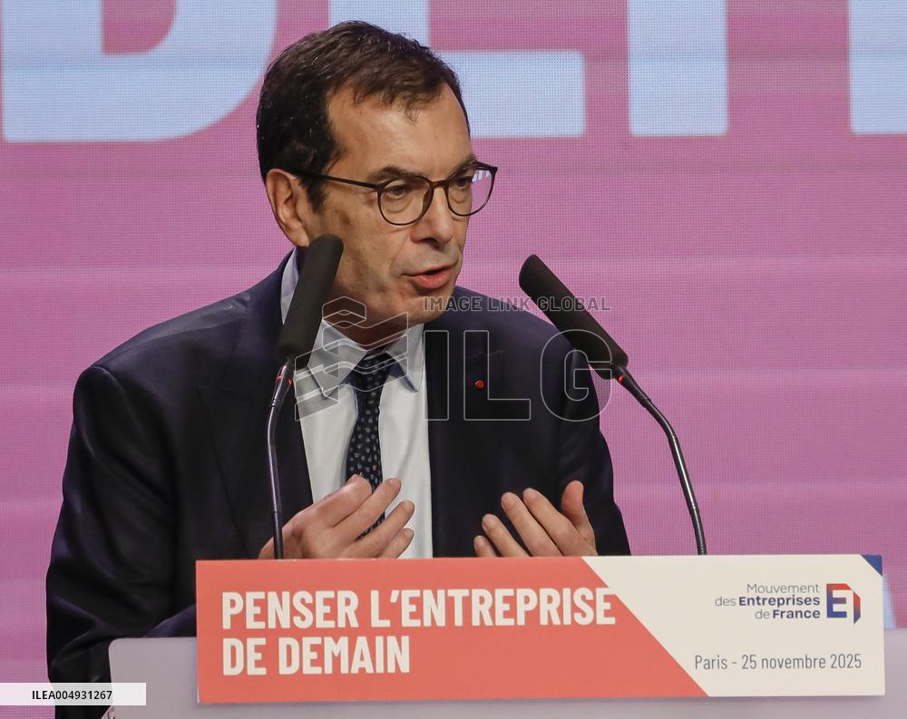 Medef Colloque Pensez Entreprise De Demain - Paris