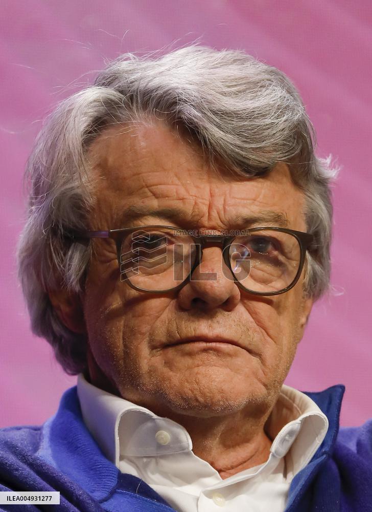 Medef Colloque Pensez Entreprise De Demain - Paris